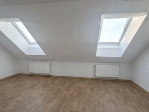 1772574254-8fe7157a-6498-4b43-9e71-76263ee77feb