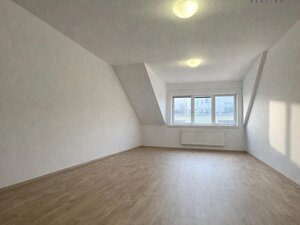 1772574006-aef1ee8f-88a0-4bb2-b89e-974dc8b1e23b